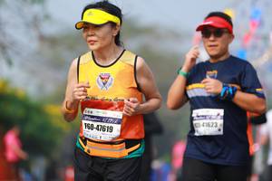 BIB: 41623, 42195, 47619
                            <button type="button" onclick="openModal(9893879)" class="btn btn-primary btn-sm float-right btn-popup" data-toggle="modal" data-target=".modal-high-quality">
                        <i class="fas fa-shopping-cart"></i> Add to Cart
                    </button>
                                            <button type="button" onclick="isThisMe(9893879, true)" class="btn btn-success btn-sm float-right btn-popup btn-isme hidden" data-toggle="tooltip" data-placement="bottom" title="นี่คือรูปของคุณใช่ไหม คลิกที่นี่เพื่อเอาเข้าอัลบั้ม">
                        <i class="fas fa-plus"></i> Add to album
                    </button>
                    <button type="button" onclick="isThisMe(9893879, false)" class="btn btn-warning btn-sm float-right btn-popup btn-isnotme hidden">
                        <i class="fas fa-ban"></i> Remove from album
                    </button>